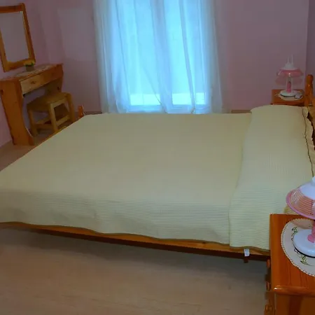 Διαμέρισμα Garden