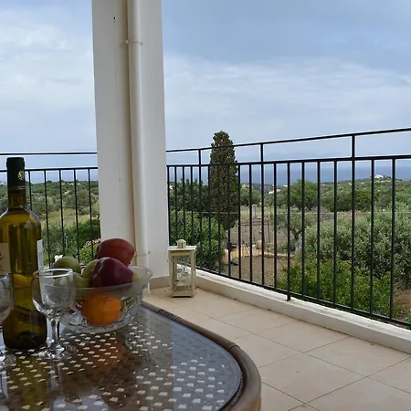 Διαμέρισμα Garden Koróni