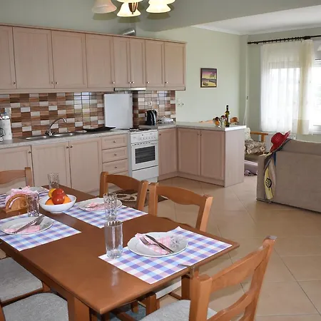 Διαμέρισμα Garden *